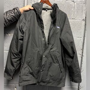 Men’s Patagonia ski jacket
